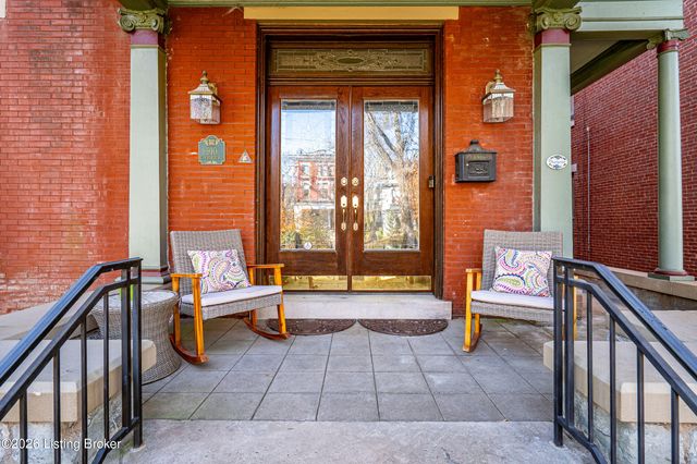 910 Cherokee Rd, Louisville, KY 40204