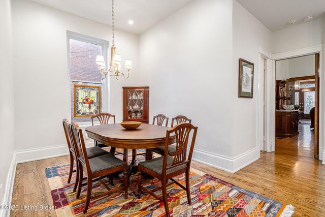 910 Cherokee Rd, Louisville, KY 40204