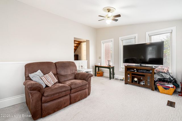 910 Cherokee Rd, Louisville, KY 40204