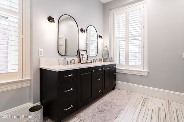 910 Cherokee Rd, Louisville, KY 40204