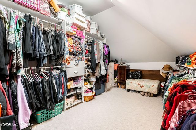 910 Cherokee Rd, Louisville, KY 40204