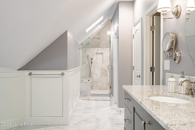 910 Cherokee Rd, Louisville, KY 40204