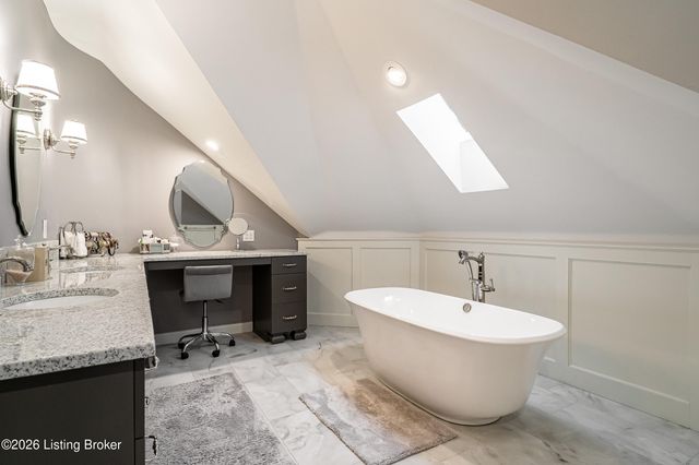 910 Cherokee Rd, Louisville, KY 40204