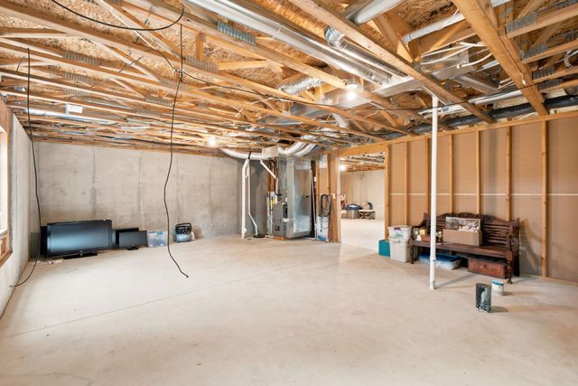 2714 S Westgate St, Wichita, KS 67215