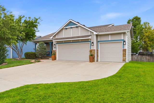 2714 S Westgate St, Wichita, KS 67215