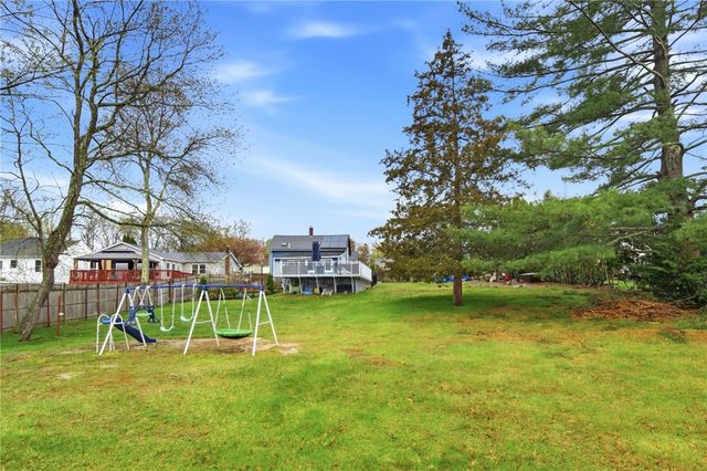 15 Versailles Street, Cranston, RI 02920