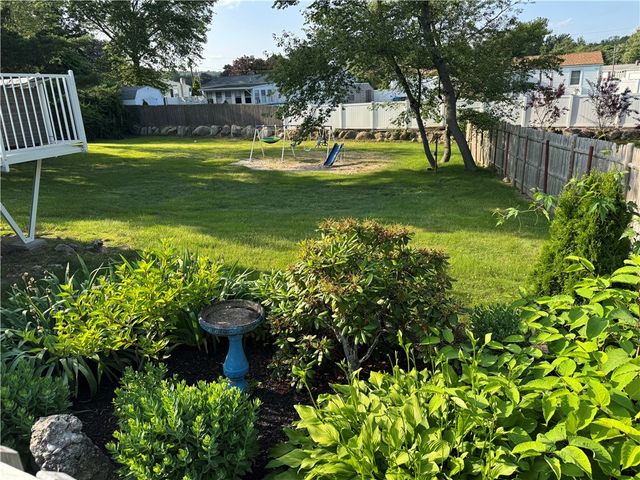 15 Versailles Street, Cranston, RI 02920