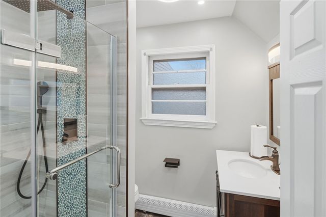 15 Versailles Street, Cranston, RI 02920