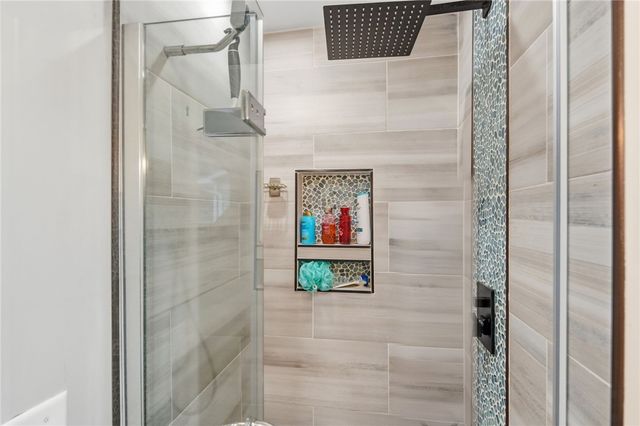 15 Versailles Street, Cranston, RI 02920