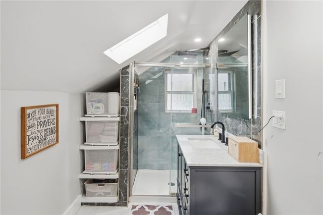 15 Versailles Street, Cranston, RI 02920