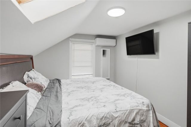 15 Versailles Street, Cranston, RI 02920