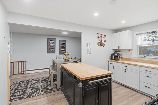 15 Versailles Street, Cranston, RI 02920