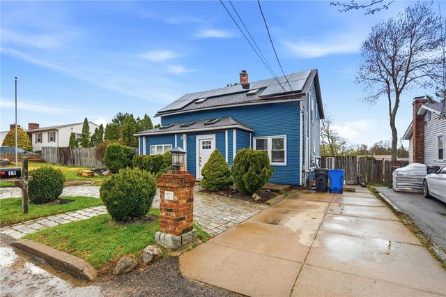 15 Versailles Street, Cranston, RI 02920