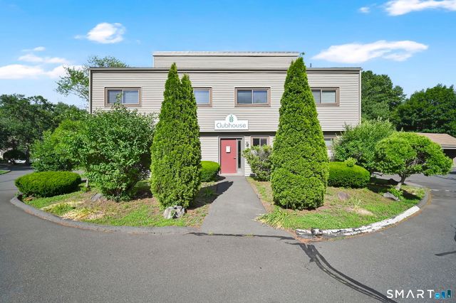 19 E Greenbriar Drive, Farmington, CT 06032