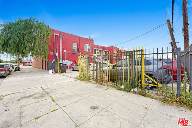 5151 S Vermont Avenue, Los Angeles, CA 90037