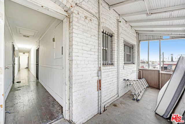 5151 S Vermont Avenue, Los Angeles, CA 90037