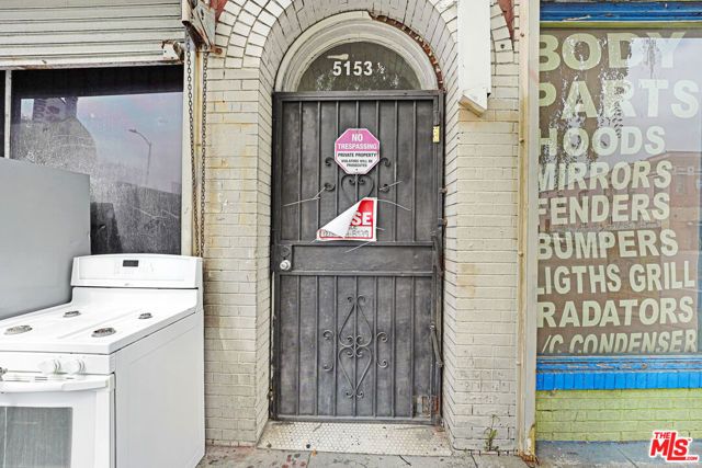 5151 S Vermont Avenue, Los Angeles, CA 90037