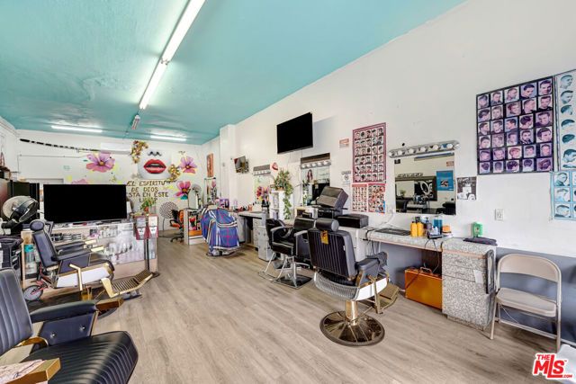 5151 S Vermont Avenue, Los Angeles, CA 90037