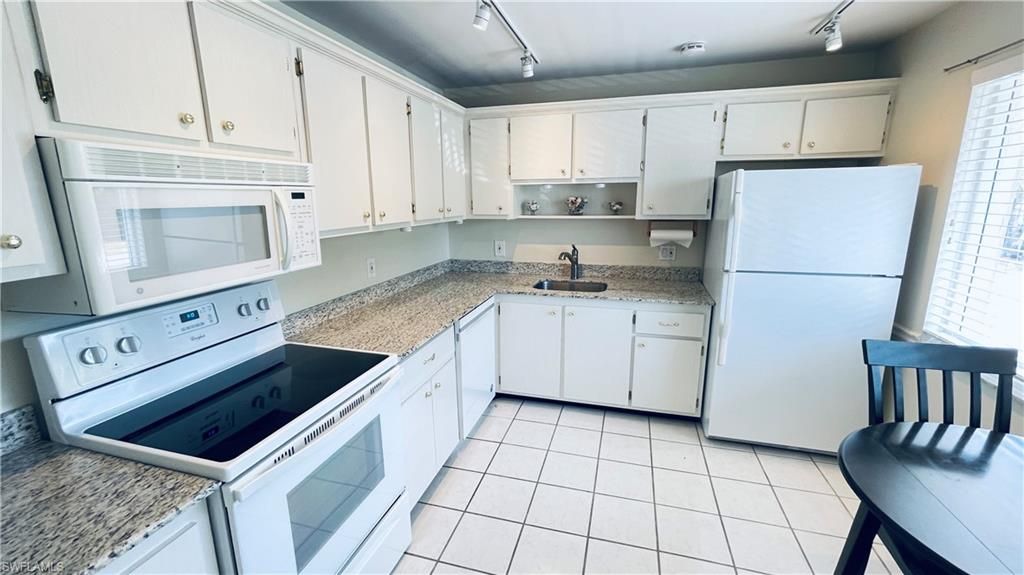 801 Teryl RD 4, NAPLES, FL 34112 — photo 2