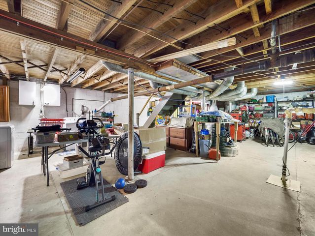 467 HEINTZELMAN AVE, Chambersburg, PA 17201