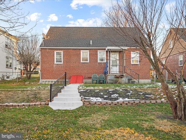 467 HEINTZELMAN AVE, Chambersburg, PA 17201