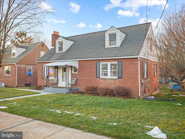467 HEINTZELMAN AVE, Chambersburg, PA 17201