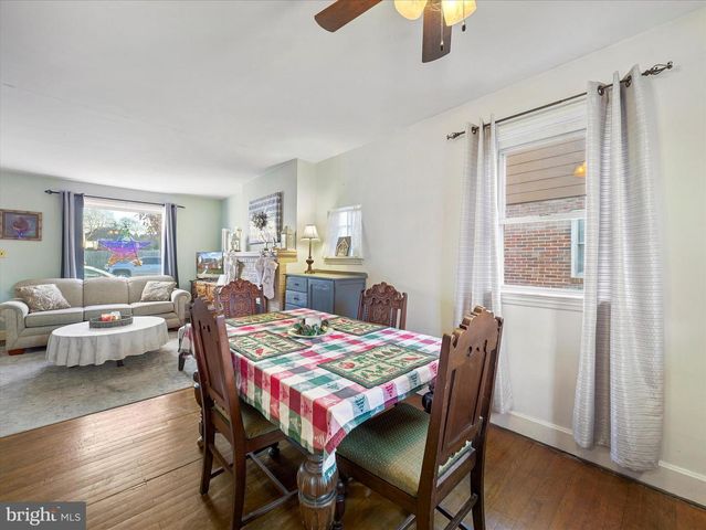 467 HEINTZELMAN AVE, Chambersburg, PA 17201