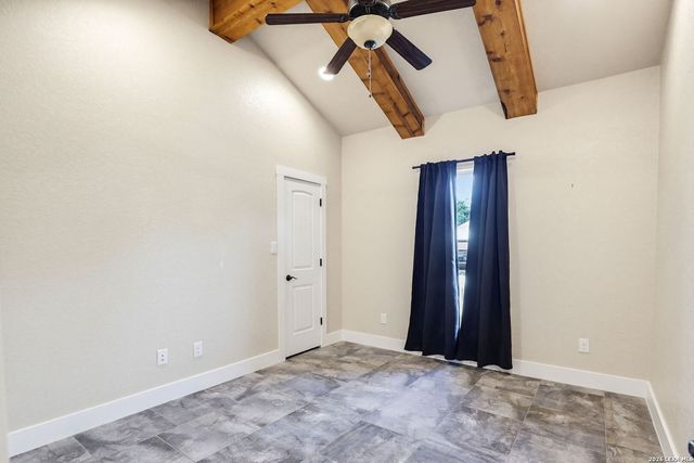 181 CHAMPIONS BLVD, La Vernia, TX 78121