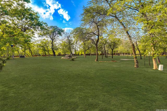 181 CHAMPIONS BLVD, La Vernia, TX 78121