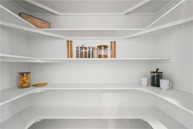 20312 E 22nd Street S, Independence, MO 64057