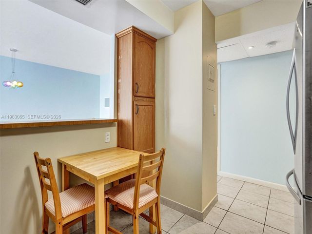 2001 Atlantic Shores Blvd 419, Hallandale Beach, FL 33009