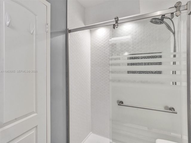 2001 Atlantic Shores Blvd 419, Hallandale Beach, FL 33009