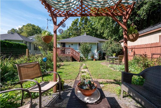 2355 Pennsylvania Avenue, Lower Mt Bethel Twp, PA 18013