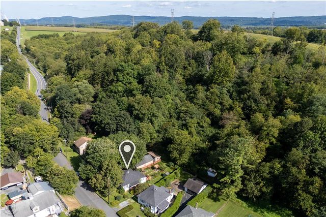2355 Pennsylvania Avenue, Lower Mt Bethel Twp, PA 18013