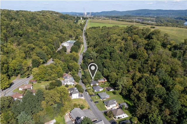 2355 Pennsylvania Avenue, Lower Mt Bethel Twp, PA 18013