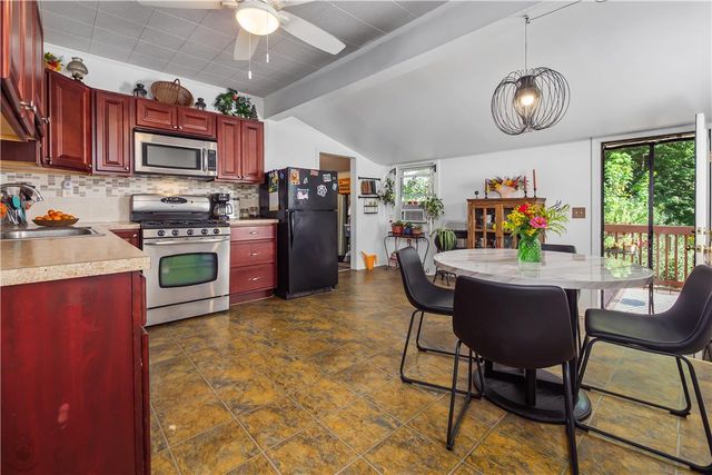 2355 Pennsylvania Avenue, Lower Mt Bethel Twp, PA 18013