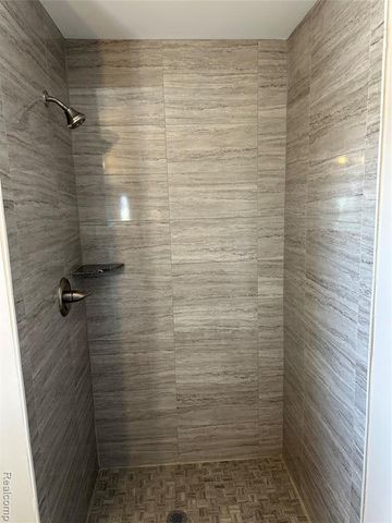 15870 Via Manzoni, Macomb, MI 48042