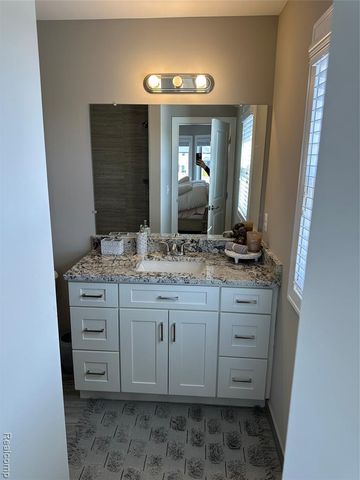 15870 Via Manzoni, Macomb, MI 48042