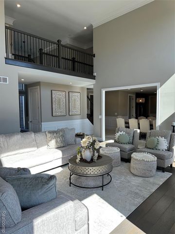 15870 Via Manzoni, Macomb, MI 48042