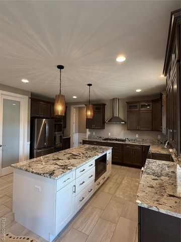 15870 Via Manzoni, Macomb, MI 48042