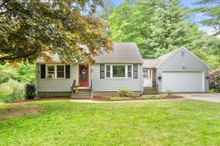21 Grove St, Shrewsbury, MA 01545