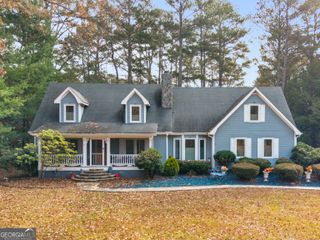 180 Roxboro Court, Fayetteville, GA 30215