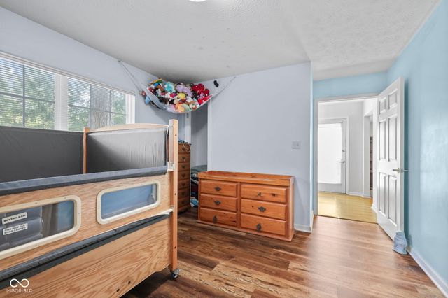 923 Stave Oak Drive, Beech Grove, IN 46107
