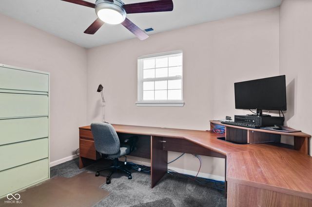 923 Stave Oak Drive, Beech Grove, IN 46107