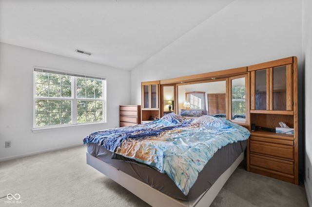 923 Stave Oak Drive, Beech Grove, IN 46107