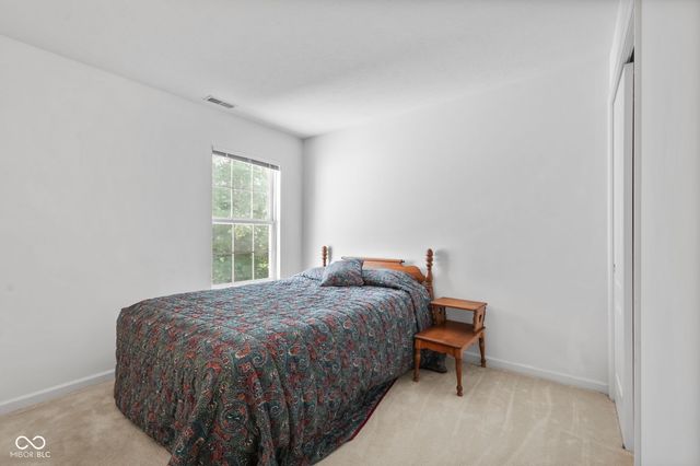 923 Stave Oak Drive, Beech Grove, IN 46107