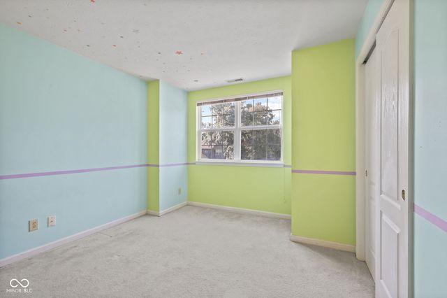 923 Stave Oak Drive, Beech Grove, IN 46107