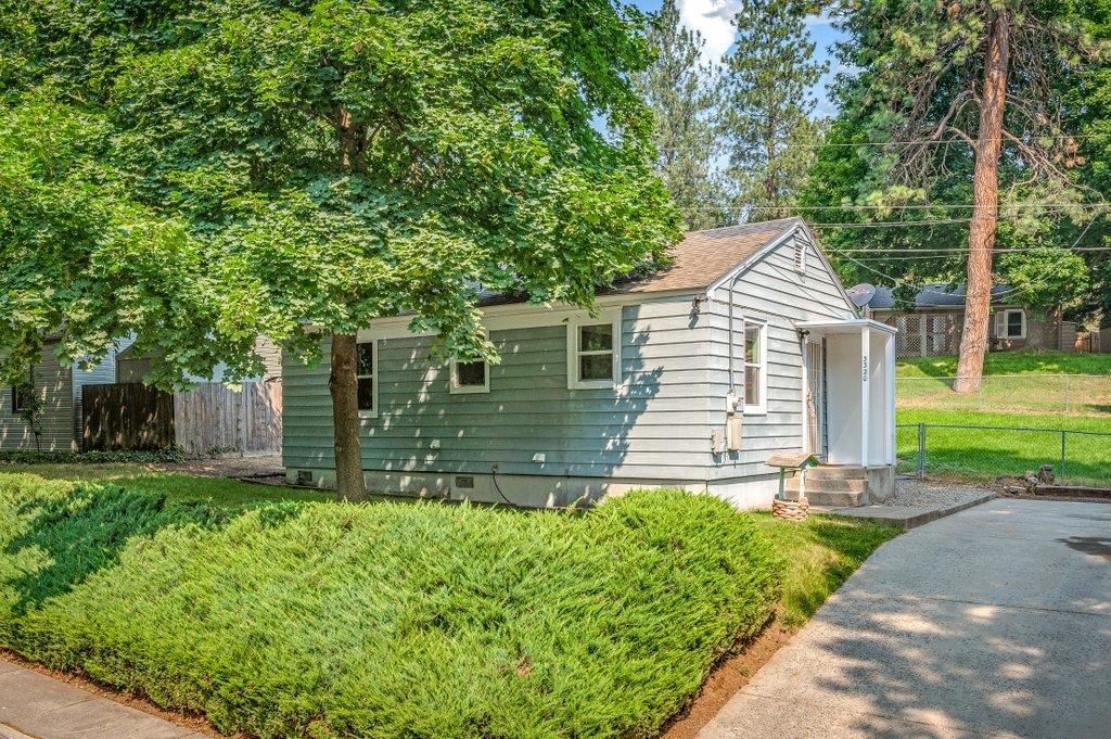 3320 W Woodland Blvd, Spokane, WA 99224 photo 1