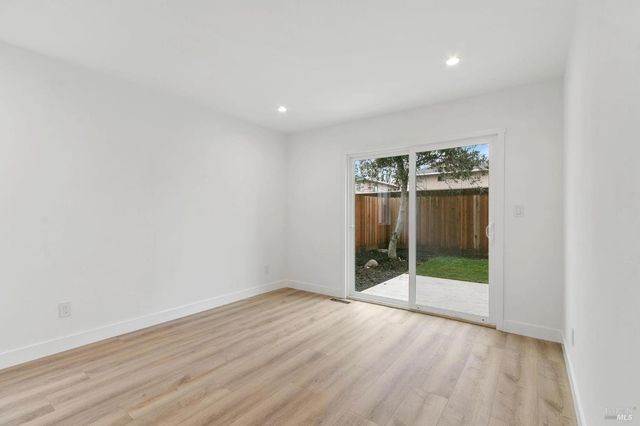 604 Oregon St, Fairfield, CA 94533