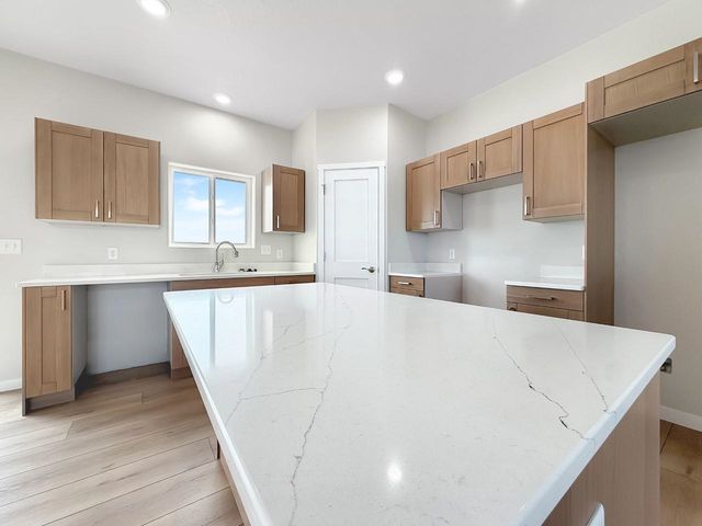 2301 Johnson St., Burlington, ND 58722